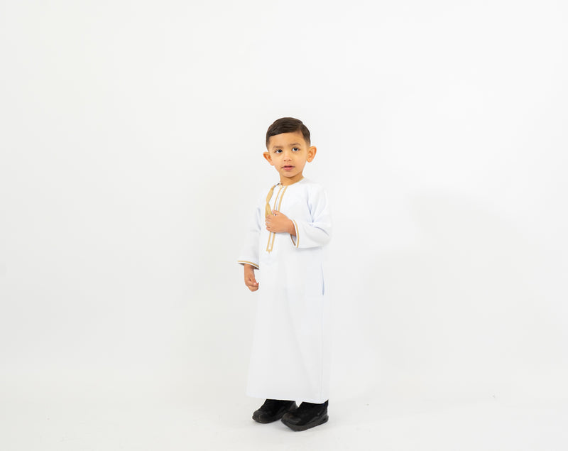 Omani Kids White